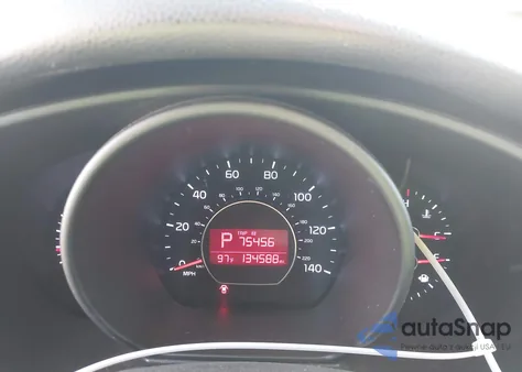 2015 Kia Soul z USA, uszkodzony, nr VIN KNDJN2A21F7154637